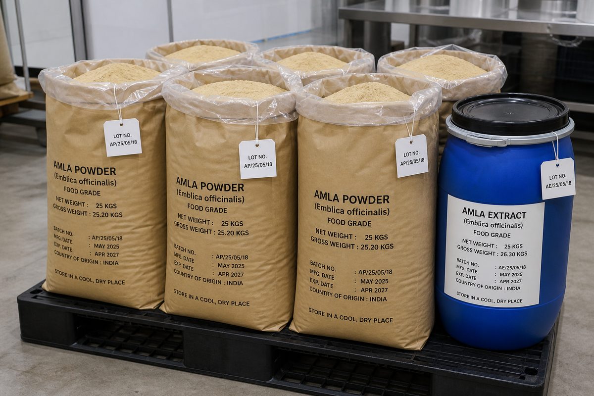 25 kg food-grade bags of amla powder and a 25 kg HDPE extract drum ready for export